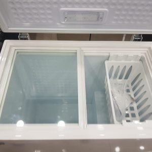 ESQ-CF-140 Esquire Single Door Chest Freezer 10Cft